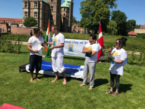 Jesper Møller Sørensen, Ambassador Foreign Ministry Giving Certificate of Recognisation to Yoga Teacher Rahul Alinge